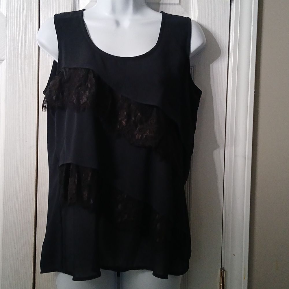 Tommy Hilfiger navy black lace sleeveless blouse casual vacation  Sz M NWOT
